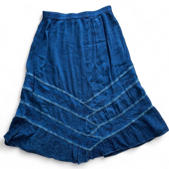 Studio West Dresses & Skirts - 90s Tiered Embroidered Maxi Skirt, Size Large